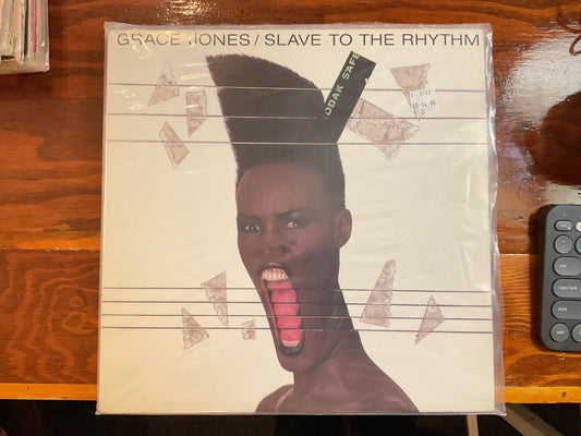 Grace Jones - Slave to the Rythm